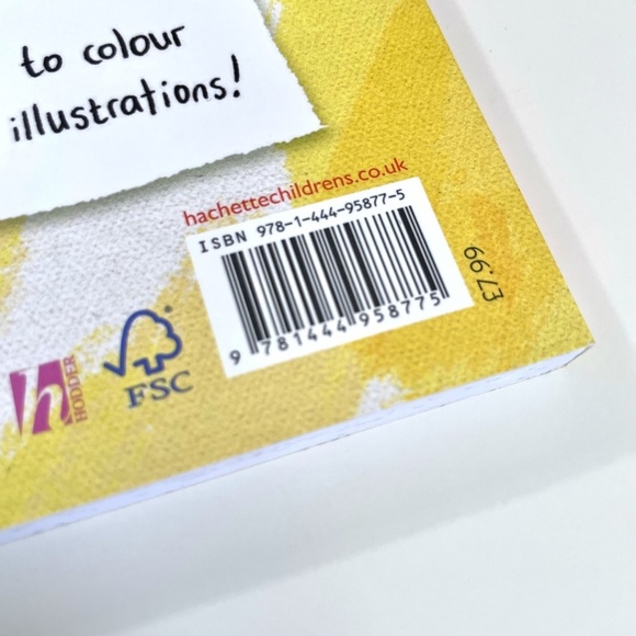 UK Edition - Heartstopper Official Colouring Book - Picture 7 of 7